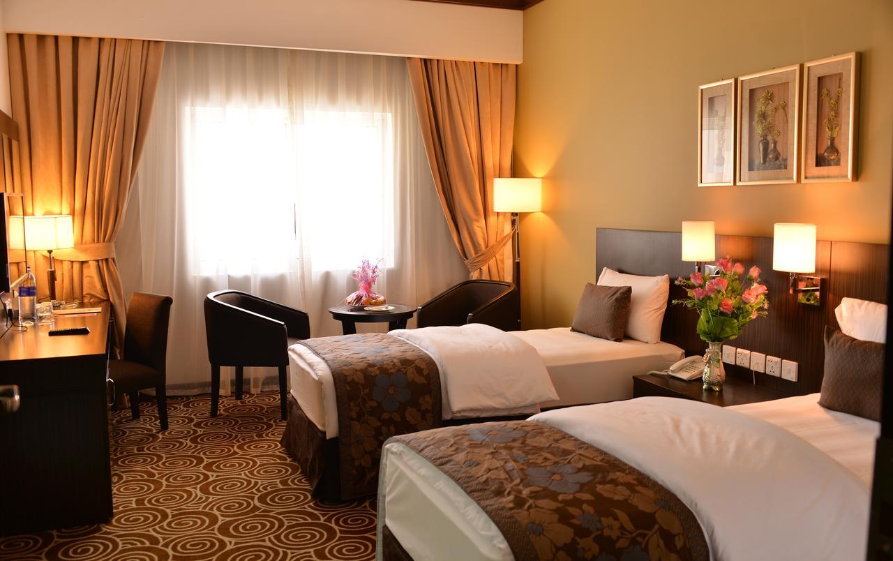 Rush Inn Hotel Dubai Exterior photo